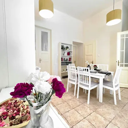 Appartement Hogyes Endre Boedapest