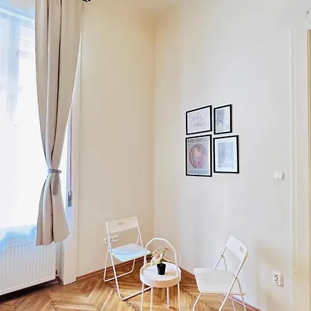 Hogyes Endre Appartement Boedapest
